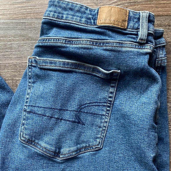 American Eagle “mom jeans” - Picture 3 of 8
